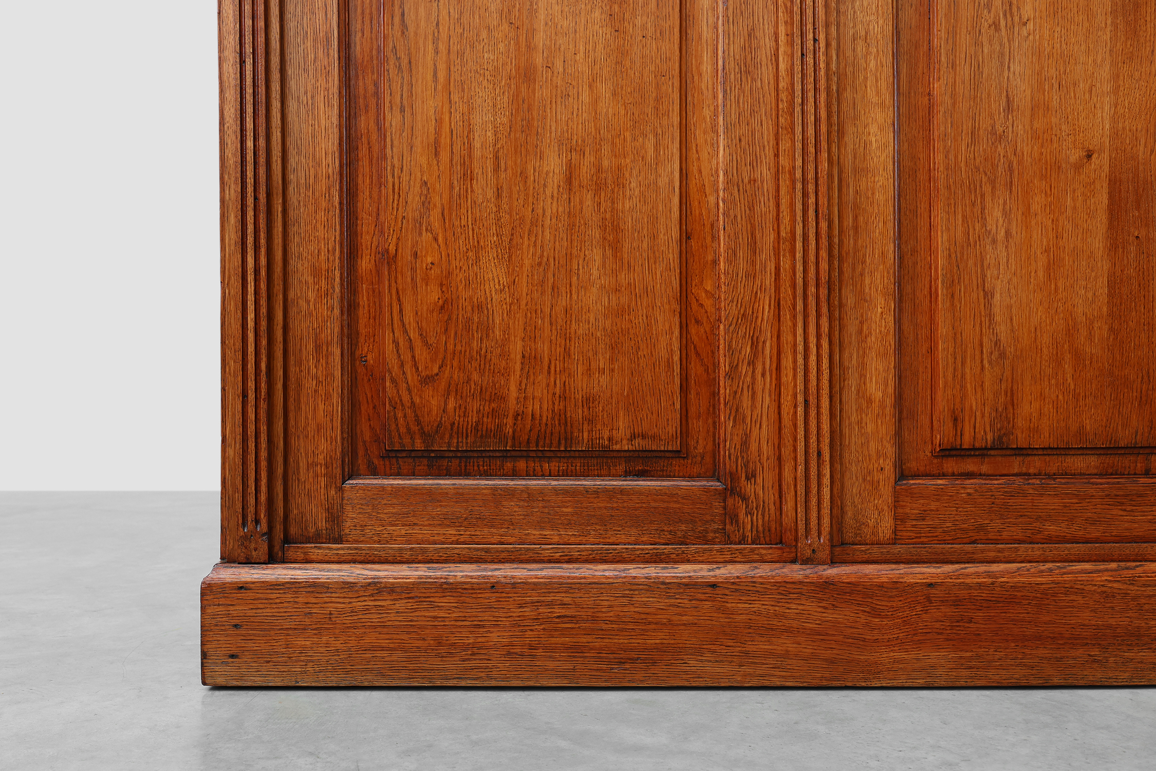 Large French Solid Oak Shop Counter or Bar Counter, Mid-19th Century, circa 1850thumbnail